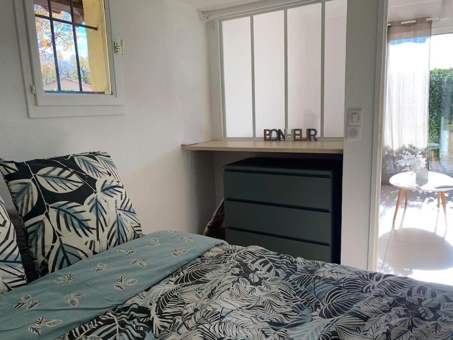 Maisonnette Dans Belle Residence Saint-Vallier-de-Thiey Ngoại thất bức ảnh
